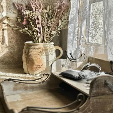 Manoir Medieval Art Deco - Logis Des 3 Artistes Holiday home *