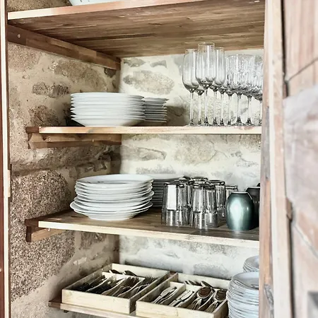 Manoir Medieval Art Deco - Logis Des 3 Artistes Sevremont