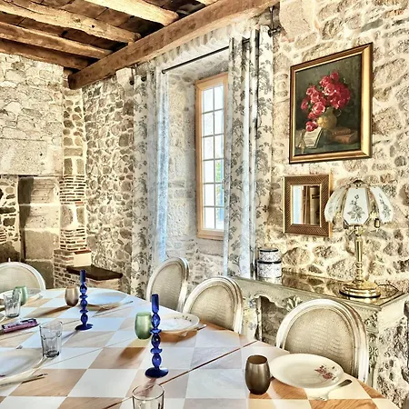 Manoir Medieval Art Deco - Logis Des 3 Artistes *