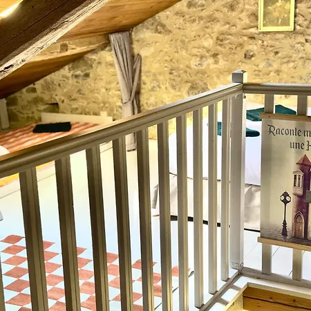 Manoir Medieval Art Deco - Logis Des 3 Artistes Semesterbostad