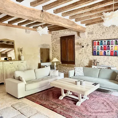 Manoir Medieval Art Deco - Logis Des 3 Artistes Holiday home Sevremont