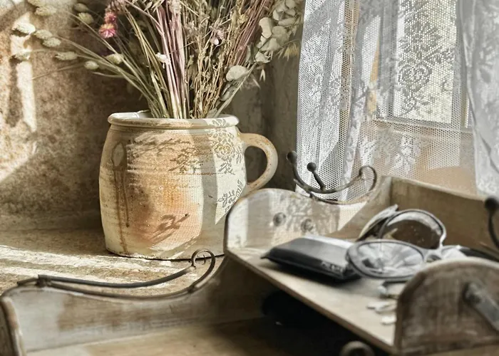 Manoir Medieval Art Deco - Logis Des 3 Artistes 펜션 *