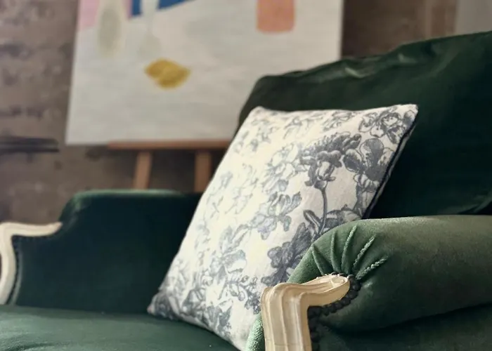 Manoir Medieval Art Deco - Logis Des 3 Artistes 펜션 *